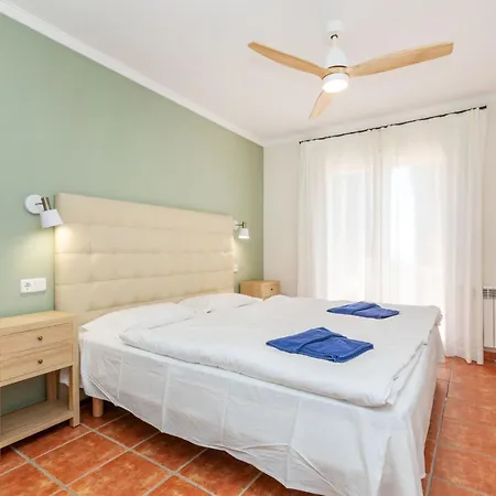 فيلة Panorama-1 By Interhome *